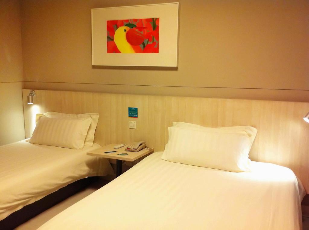 Jinjiang Inn Tianjin Xianyang Road Стая снимка